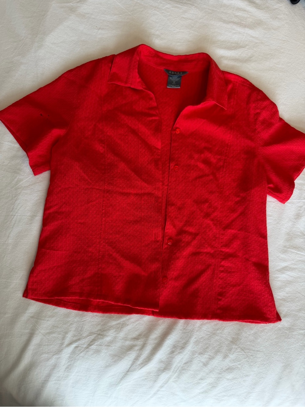 Women’s Red Short-Sleeve Button Front Top